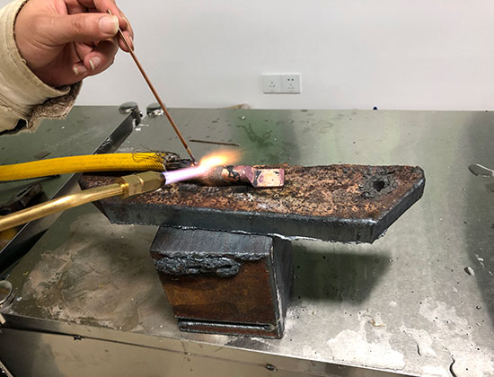 瑶瑶被躁在卧室里被吸在线观看