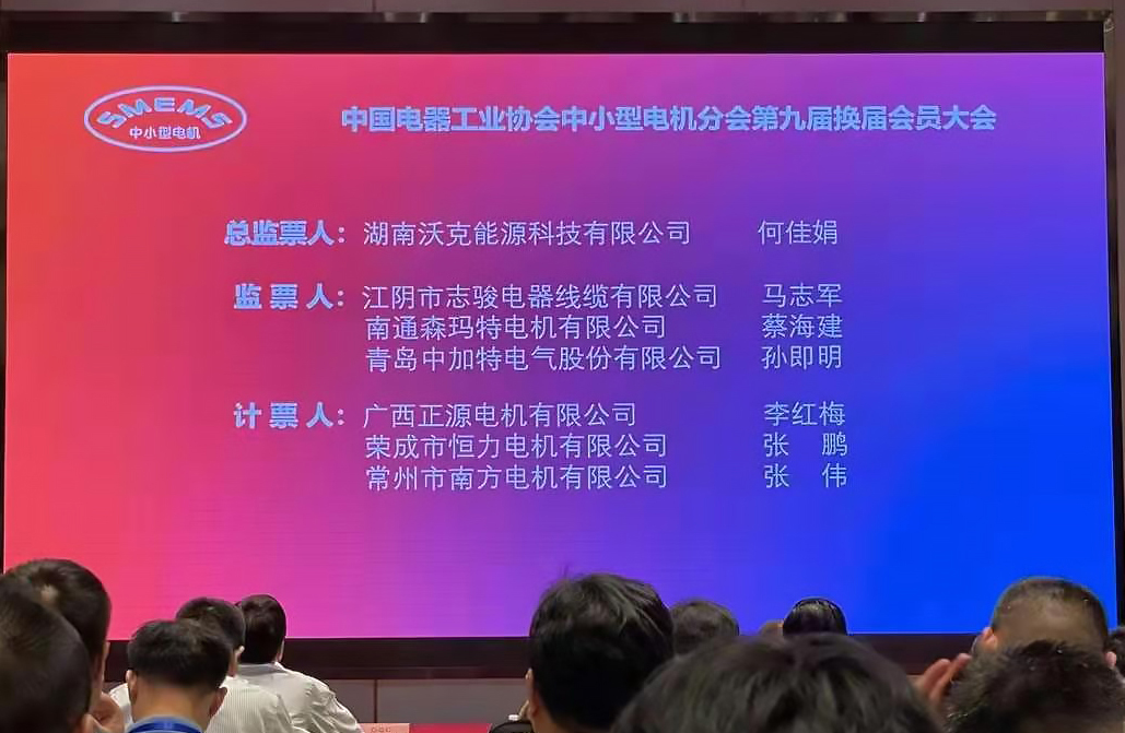 瑶瑶被躁在卧室里被吸在线观看